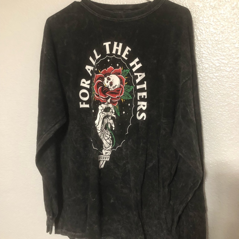 Shirt never been worn large in men